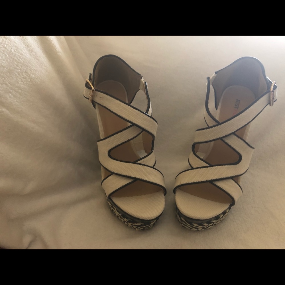 Sandals - Picture 2 of 2